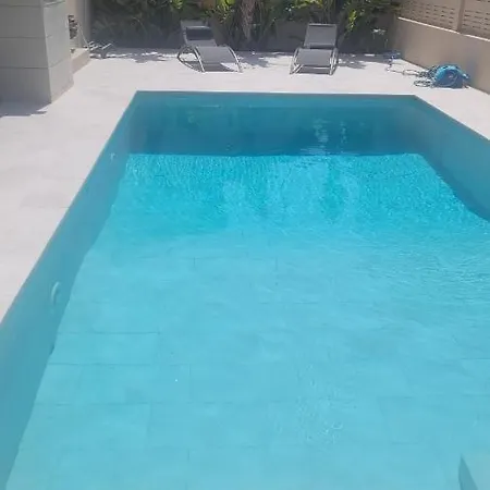 Atico Dentro De Casa Privada 3*